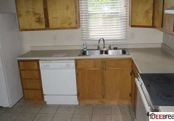 3rd image of 7314 Joseph Ave