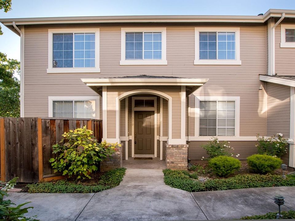 1st image of 370 Kylemore Ct