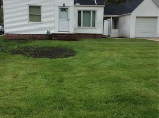 5212 W Ridgewood Dr, Parma, OH 44134