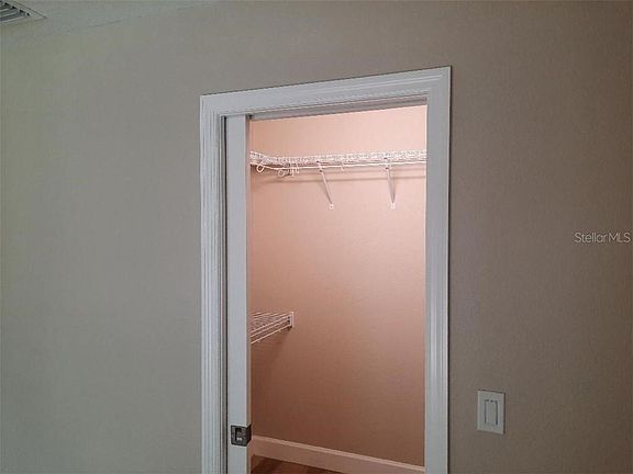 5th image of 471 Rotonda Cir