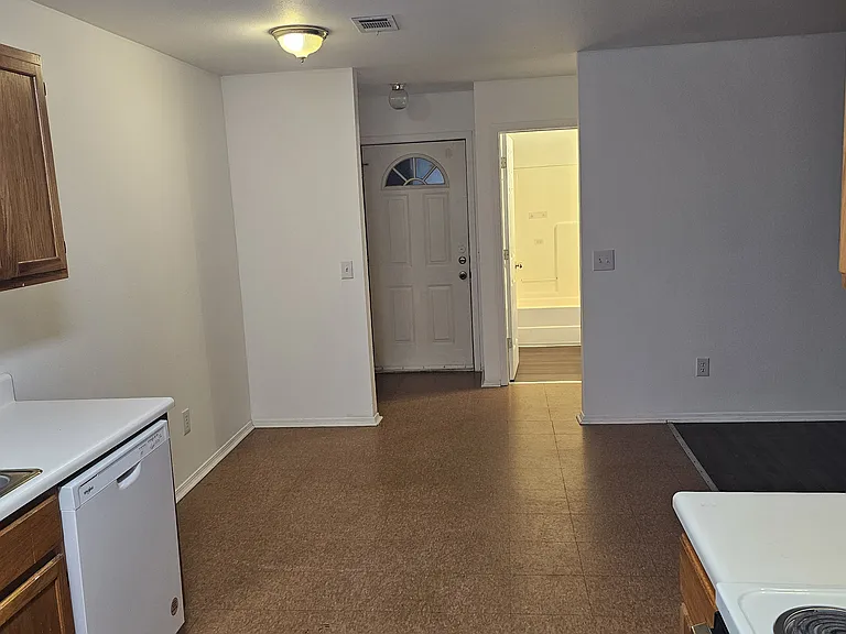 112 Winchester Point #C — Photo 19