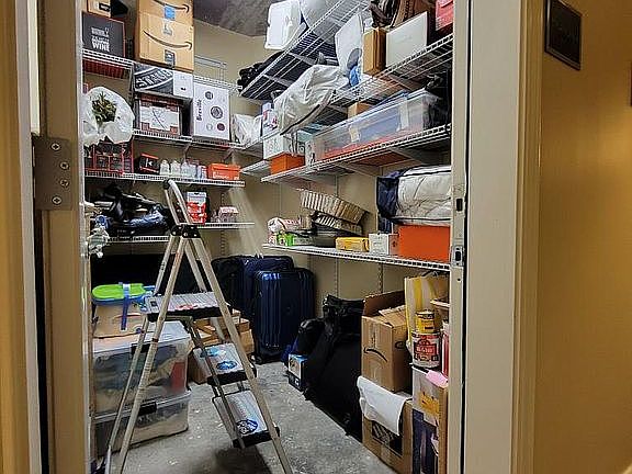 5th image of 300 W 5th St APT 605