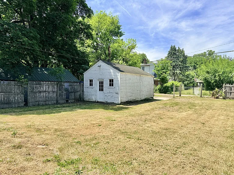 2809 Bildahl St — Photo 12