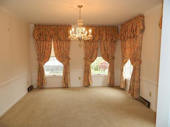 4th image of 328 Collins St