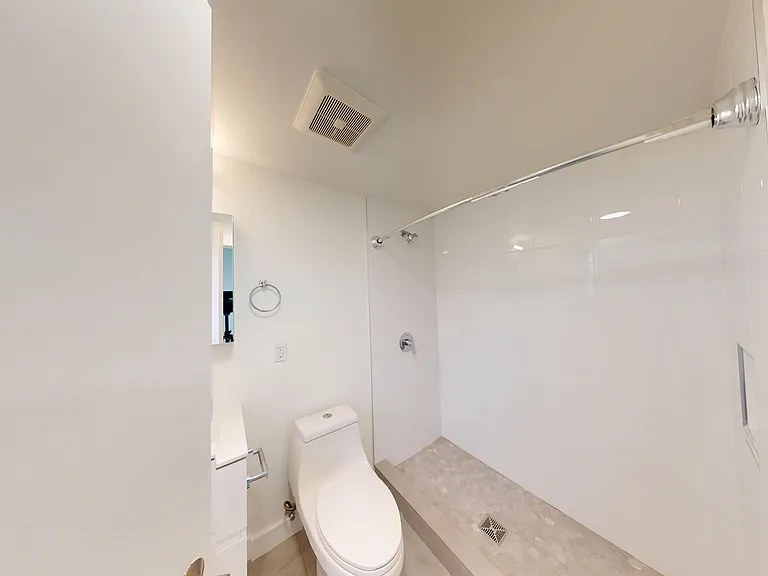 2500 Durant Avenue — Photo 5