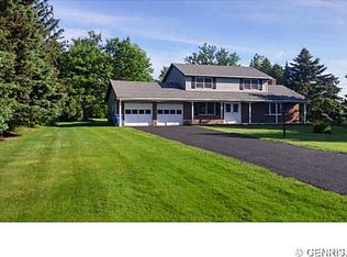 620 Ontario Dr, Ontario, NY 14519