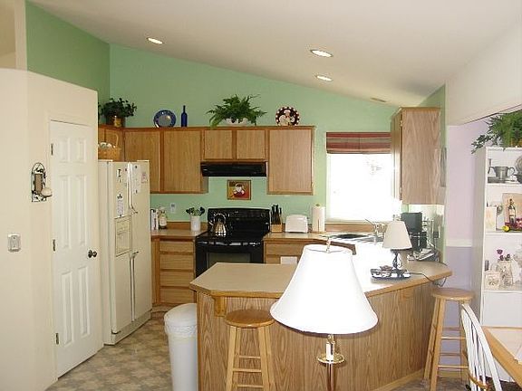 4th image of 5823 90th St NE