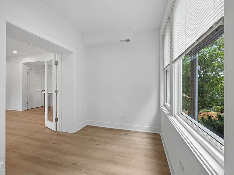 2527 W Ainslie St #3 — Photo 6