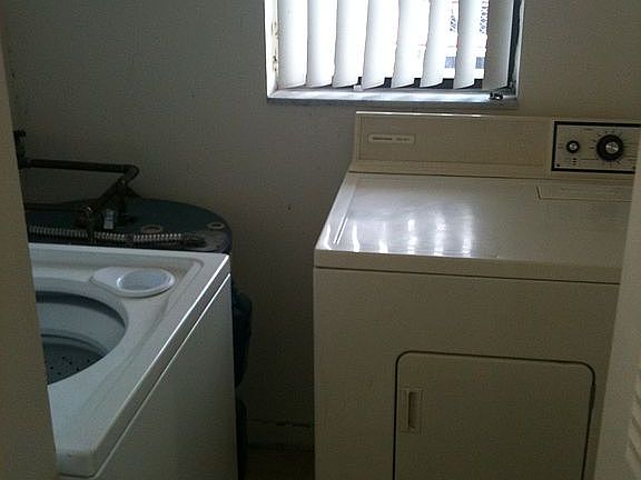 3rd image of 2910 NE 8th Ter APT 102