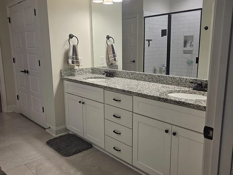 Master Bath with Dual Linen Closets
