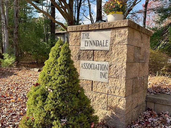 3rd image of 111 Sunrise Dr