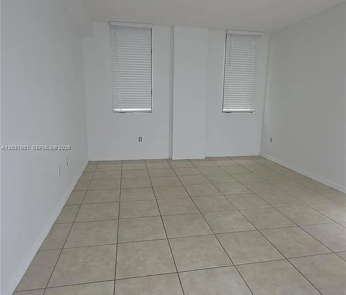 2630 SW 28th St #14 — Photo 6