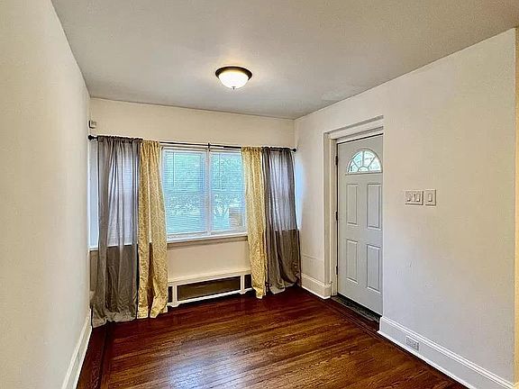 3rd image of 4735 Bleigh Ave