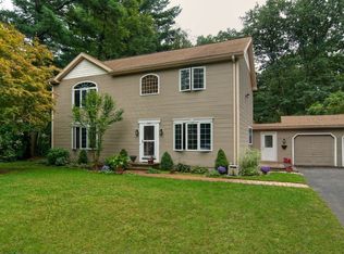 33 Evergreen Rd, Avon, CT 06001