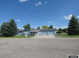 216 Mount Arter Loop, Lander, WY 82520