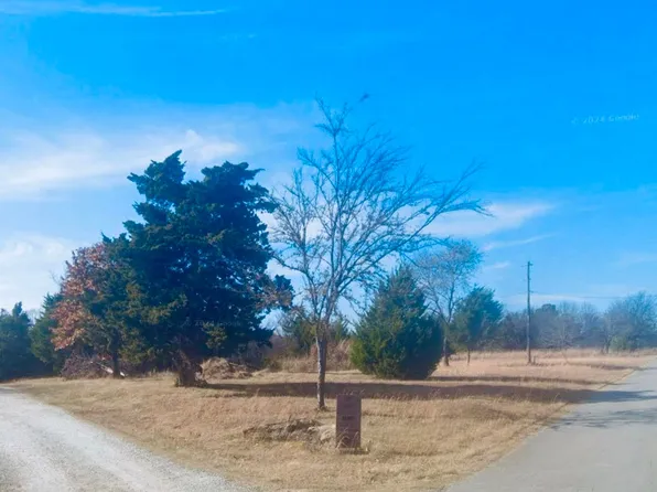 Quapaw Dr, Eufaula, OK 74432