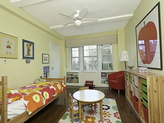 Sold by Sotheby's International Realty | media 23