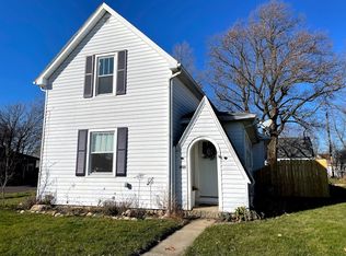 106 W Bishop St, Walton, IN 46994