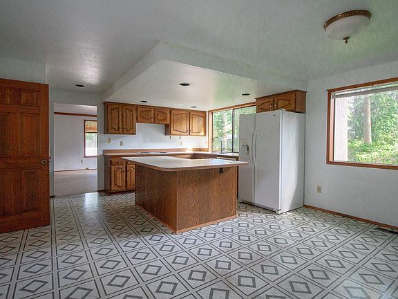 5th image of 2525 144th St SE