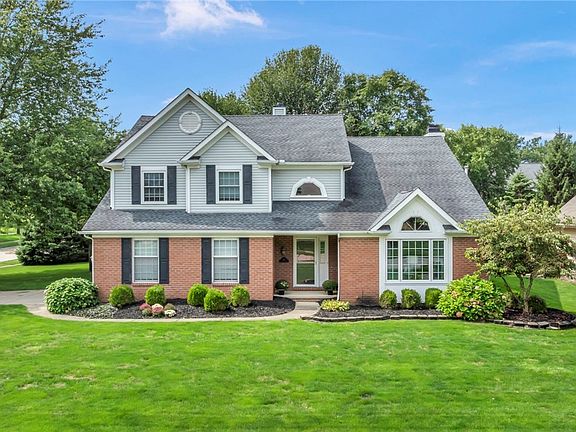 2nd image of 366 Long Pointe Dr
