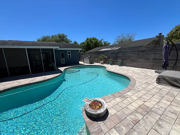 602 Pine Forest Dr — Photo 2