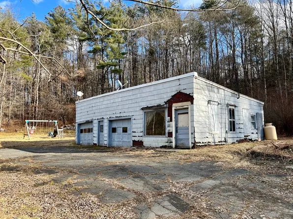 100 Main Rd, Colrain, MA 01340