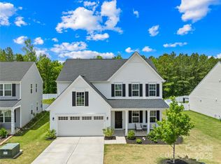 3110 Streamside Dr, Davidson, NC 28036
