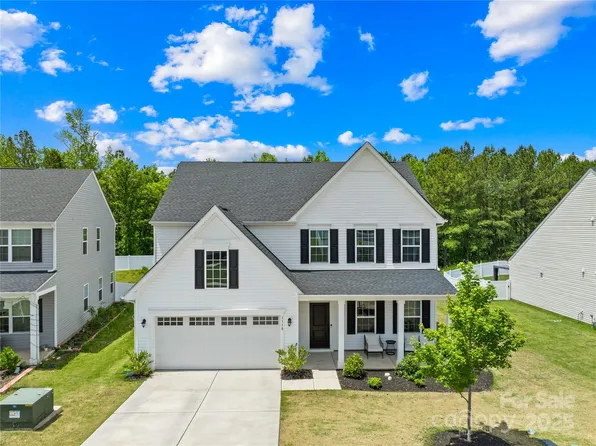 3110 Streamside Dr, Davidson, NC 28036