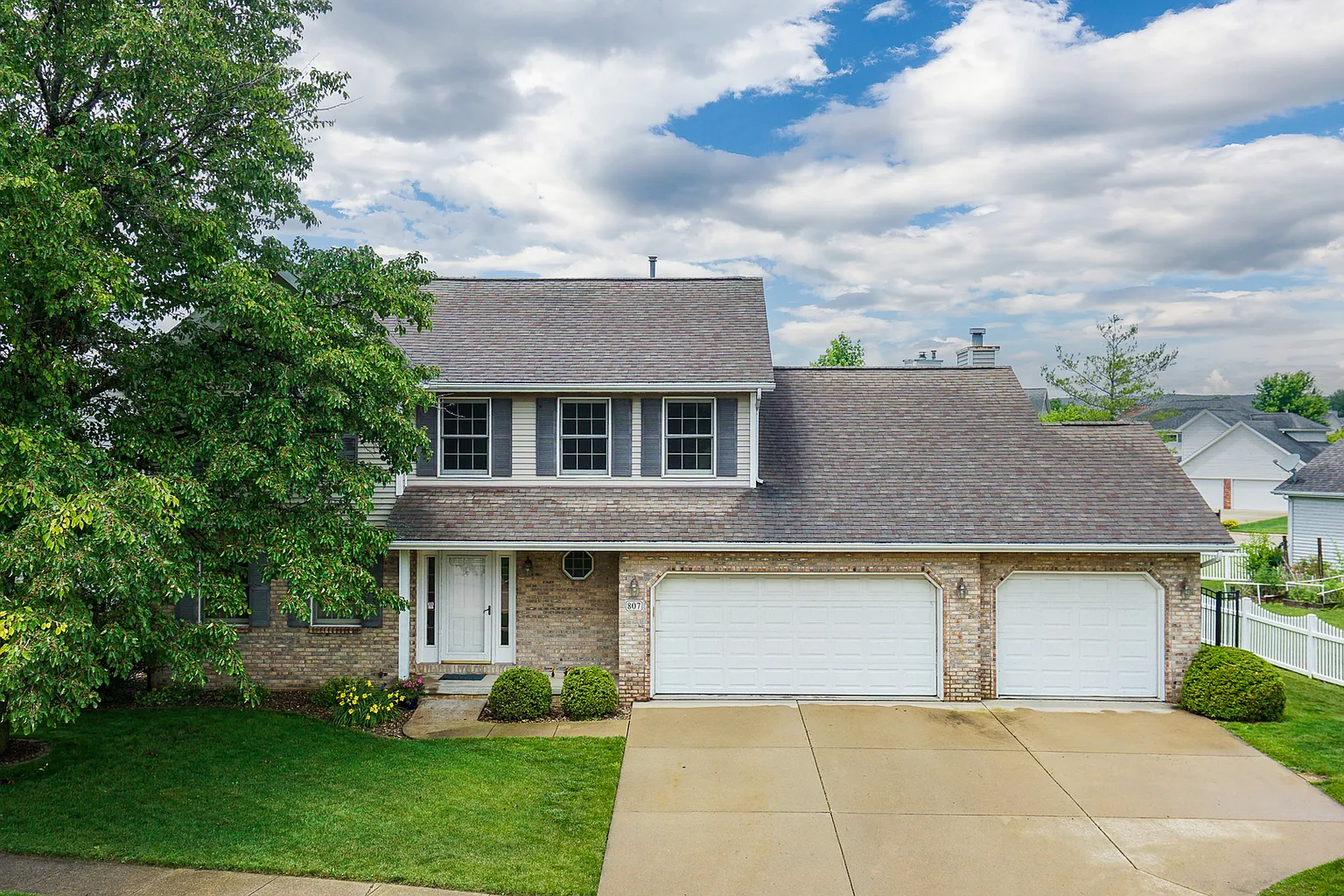 807 Eddy Rd photo 1