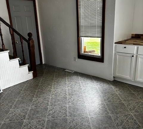 3rd image of 450 Harrison St
