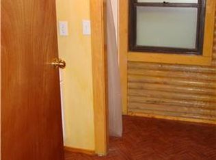 11 Bath Rd, Huntsville, TX 77340