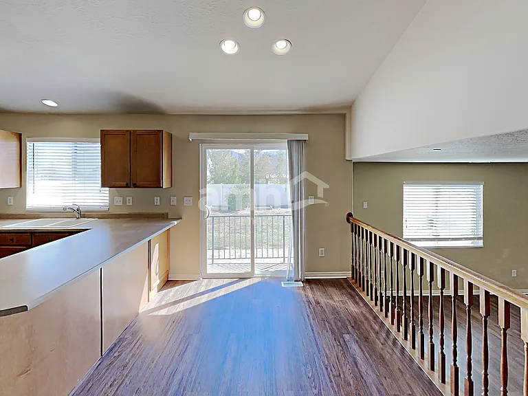 726 N Fox Hollow Dr — Photo 6