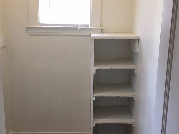 5th image of 111 Caledonia St NE