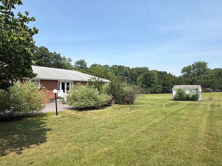 545 Cassville Rd — Photo 7