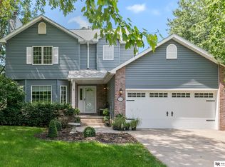 5721 S 45th St, Lincoln, NE 68516