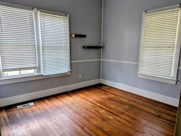 321 Elizabeth Ave — Photo 12