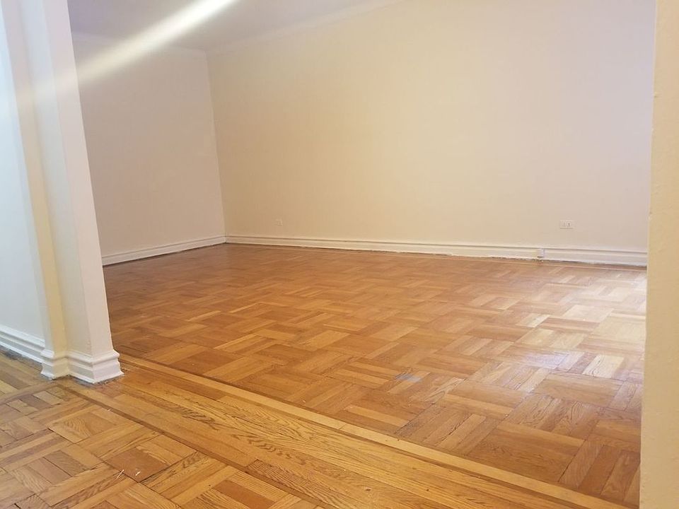2nd image of 2325 Ocean Ave APT 1A