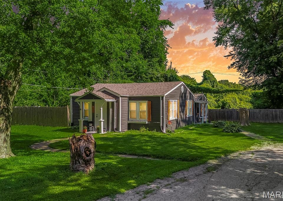 1st image of 1043 Farmview Dr