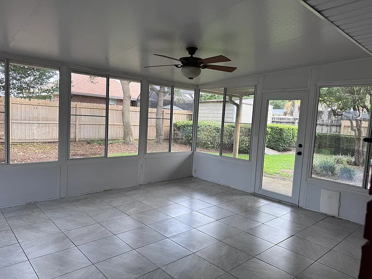 1113 Crane Cove Blvd — Photo 15