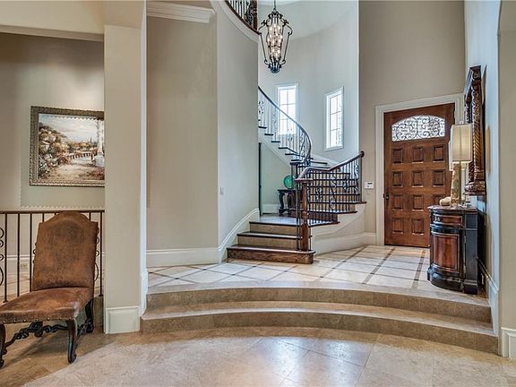 3rd image of 5065 Oak Knoll Ln