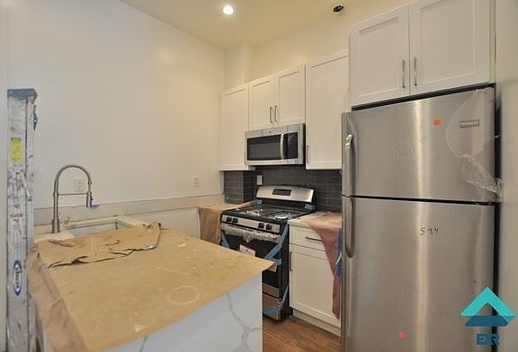 3rd image of 94 Lewis Ave #02M