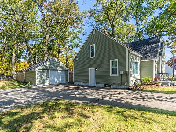 5th image of 1186 E Forest Ave