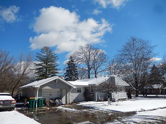 2nd image of 24853 Woodland Dr