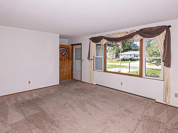 2nd image of 1342 Brentwood Dr