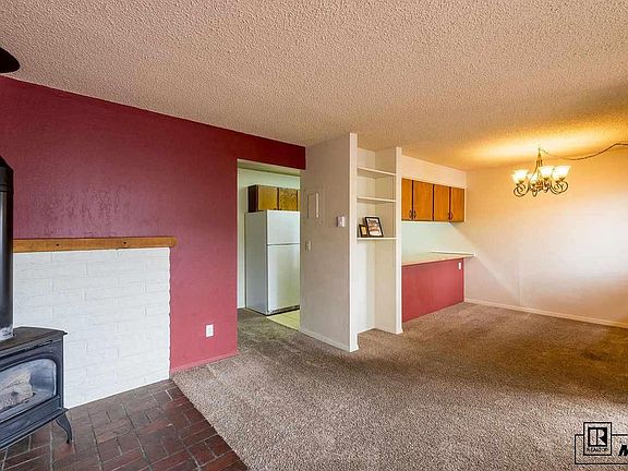 3rd image of 25 Cypress Ct
