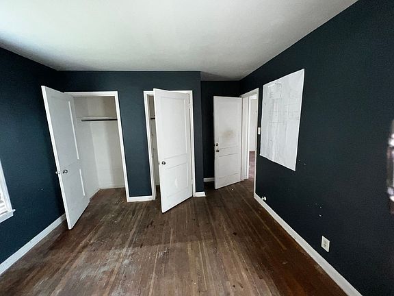 4th image of 4234 Brentwood Dr