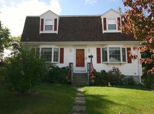 35 Overlook Rd, Weymouth, MA 02189