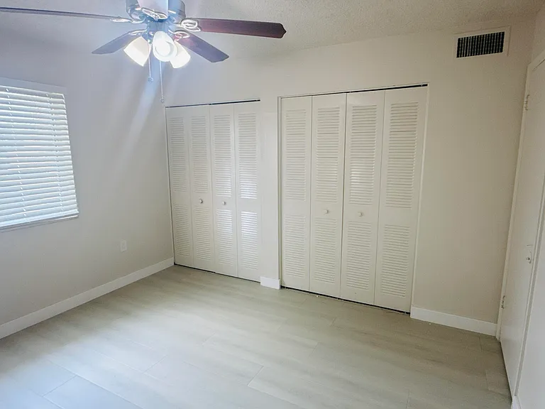 6106 Forest Hill Blvd #201 — Photo 9