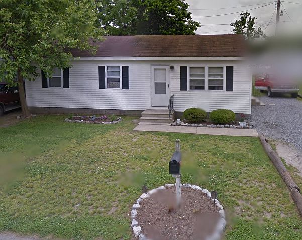1st image of 805 Griffin St