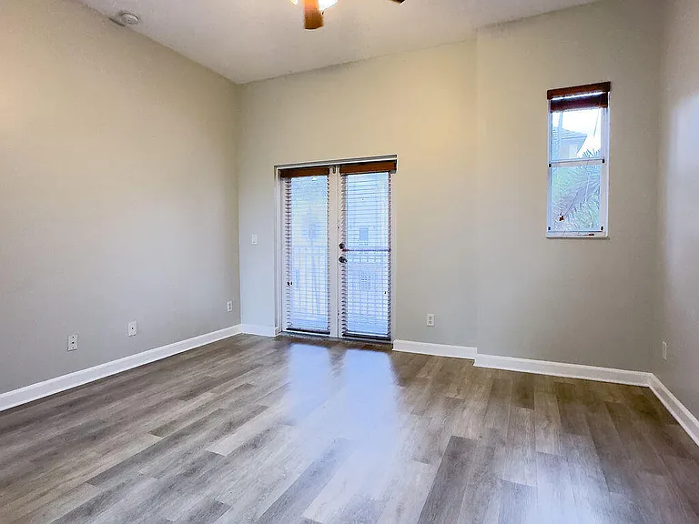 2313 Vintage Dr — Photo 26